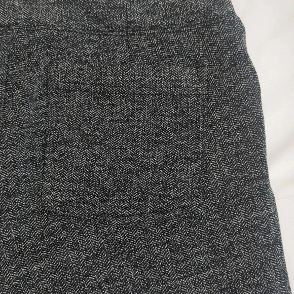 Athleta Herringbone Metro High Waisted Leggings, Color Black/ Gray Size M - Picture 11 of 15